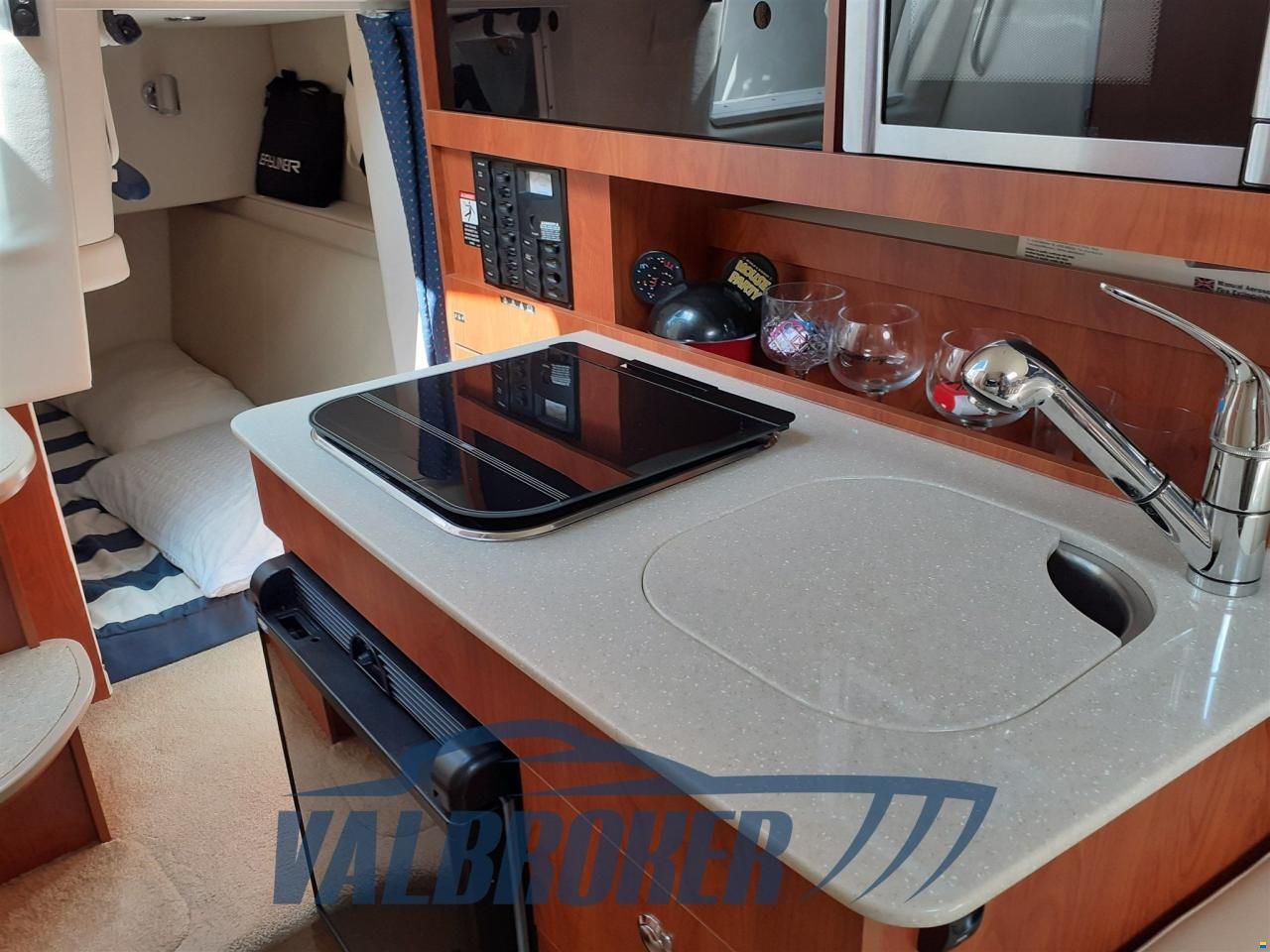 Bayliner 245