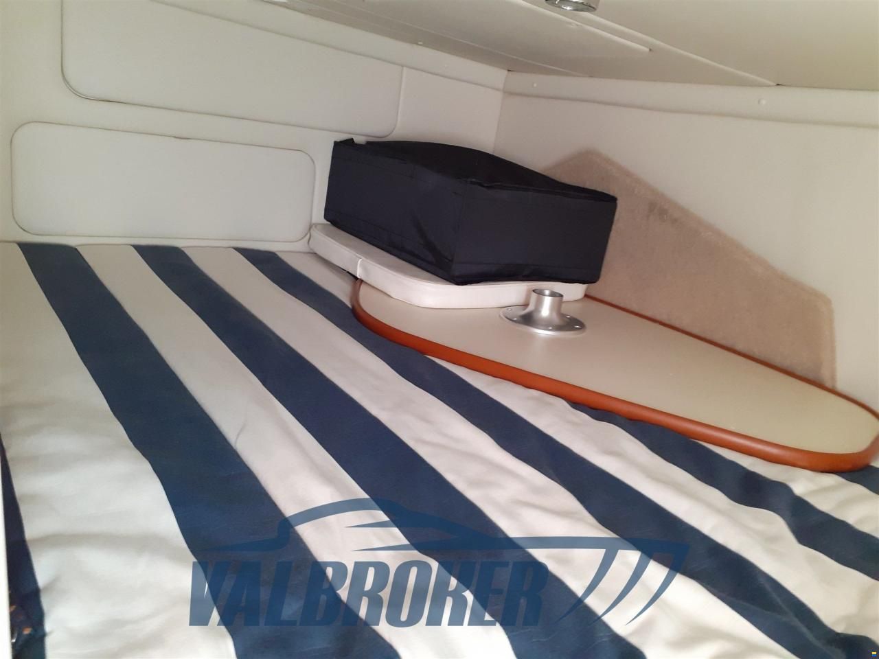 Bayliner 245