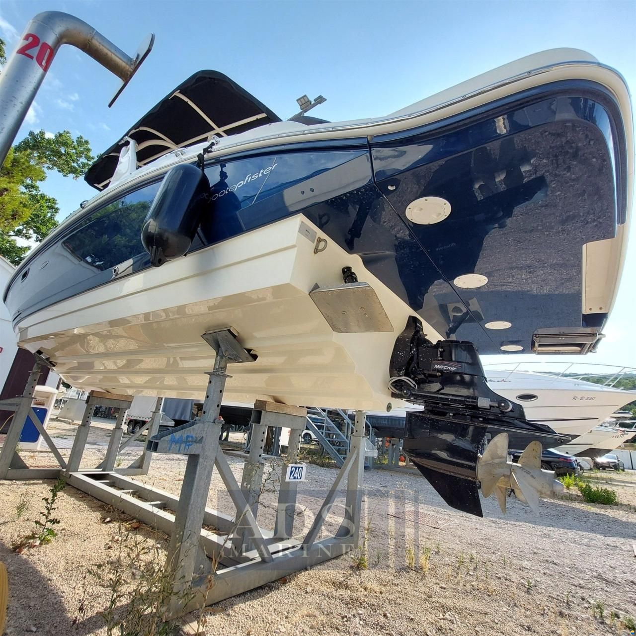 Sea Ray 270 SDX