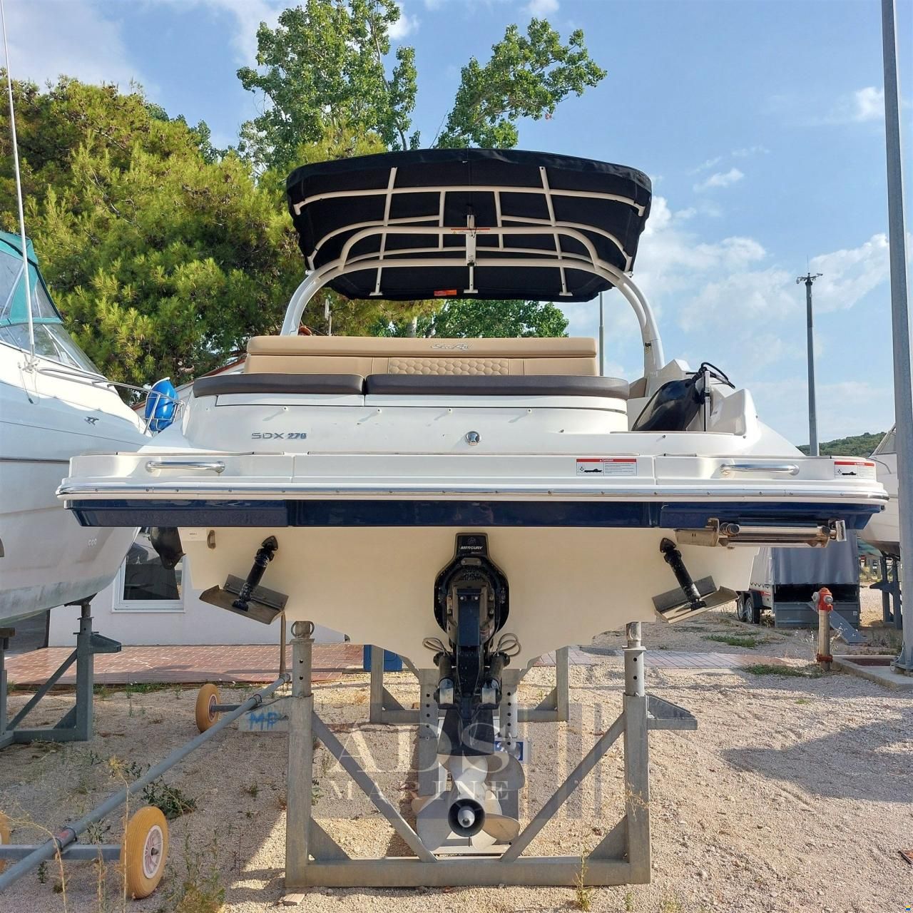 Sea Ray 270 SDX