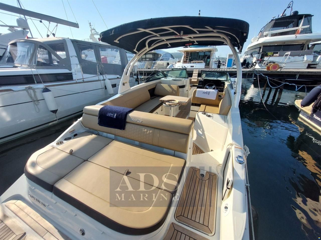 Sea Ray 270 SDX