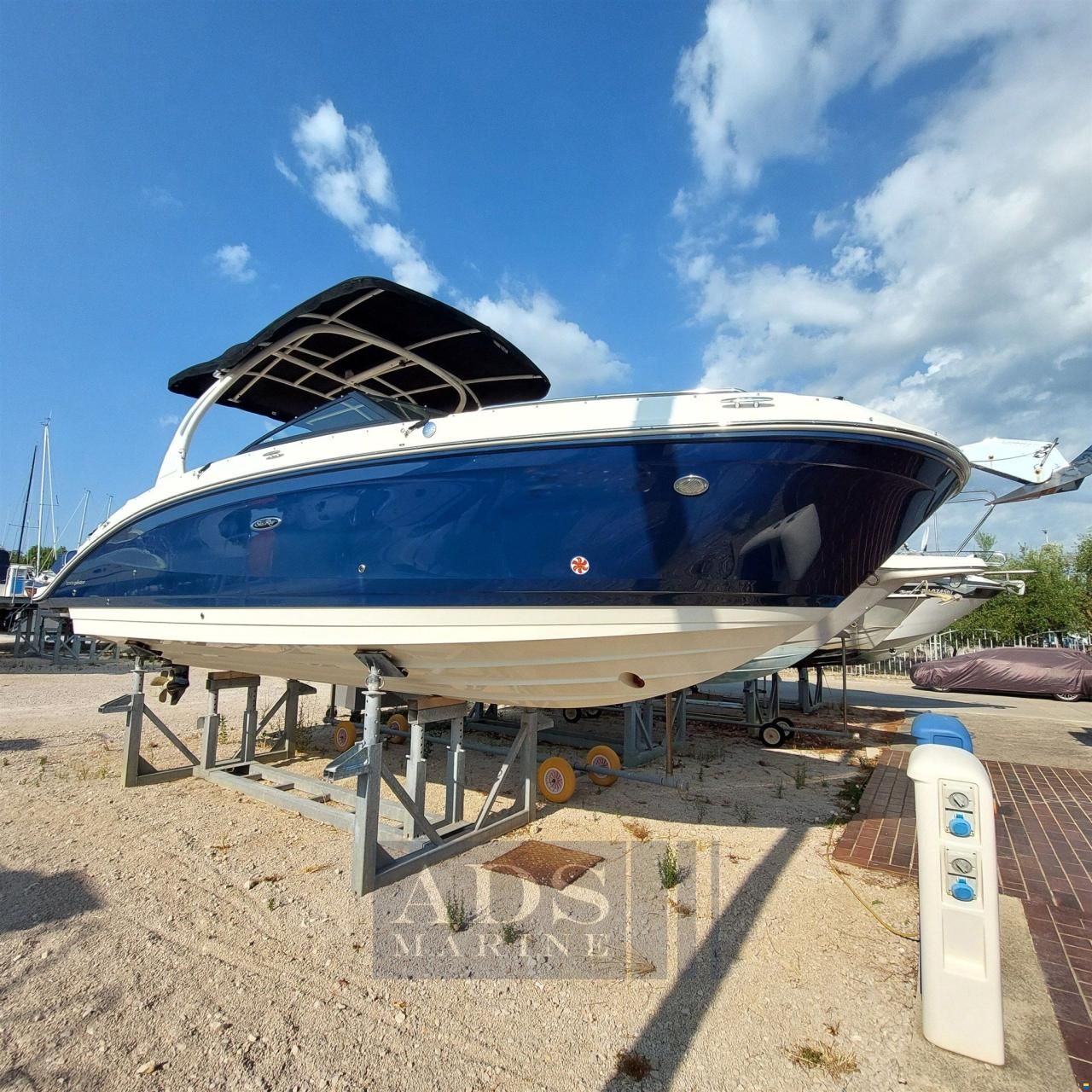 Sea Ray 270 SDX