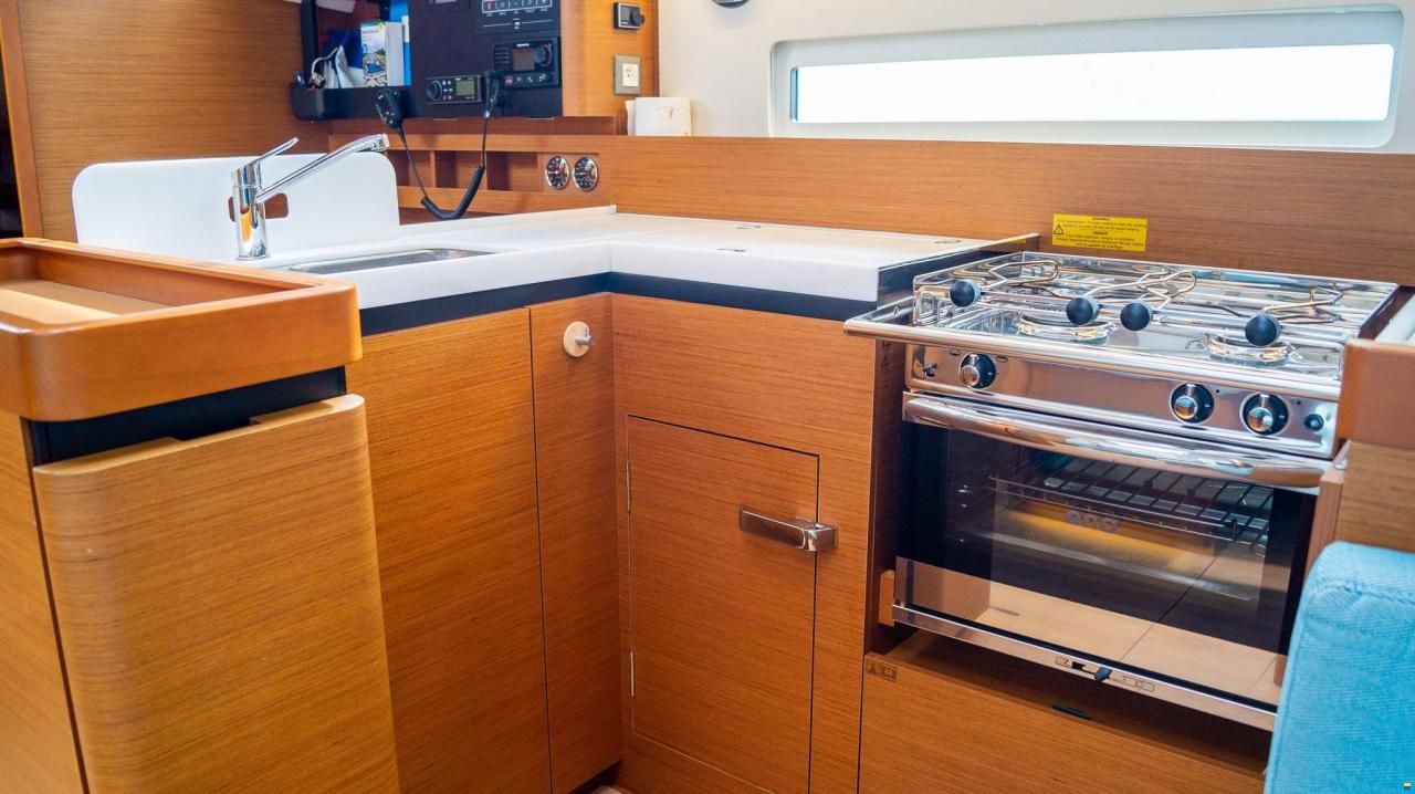 Jeanneau Sun Odyssey 410