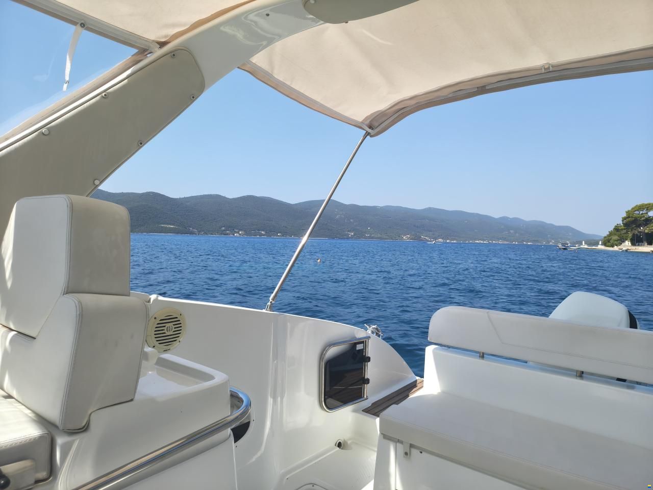 Saver 750 Cabin