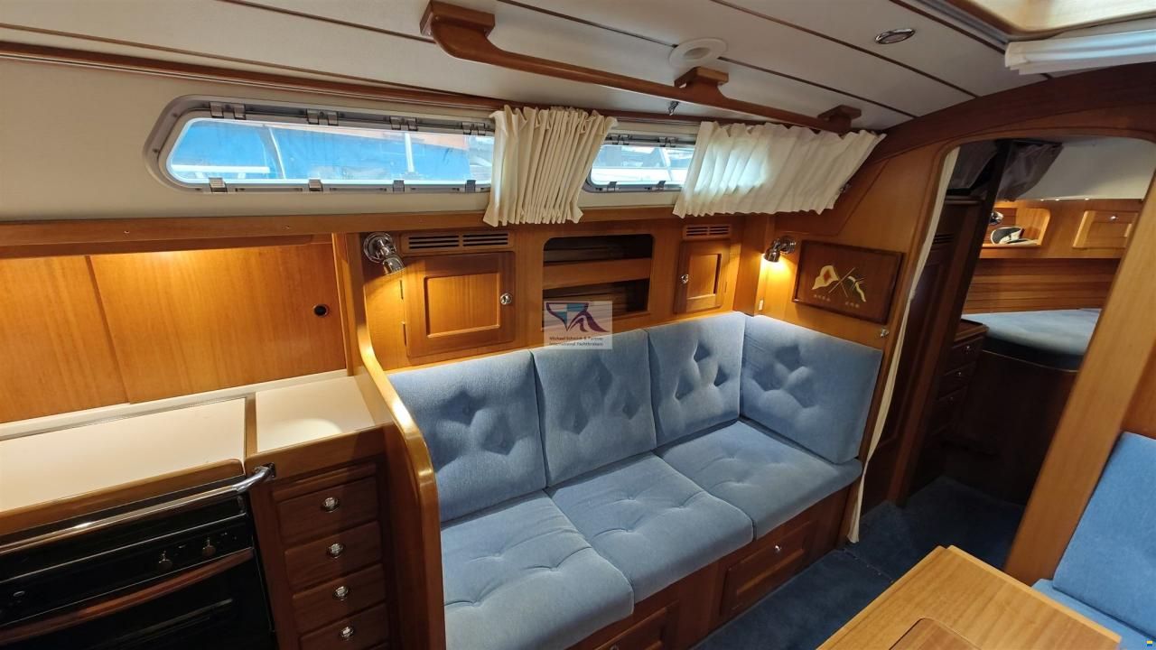 Hallberg-Rassy Hallberg Rassy 37