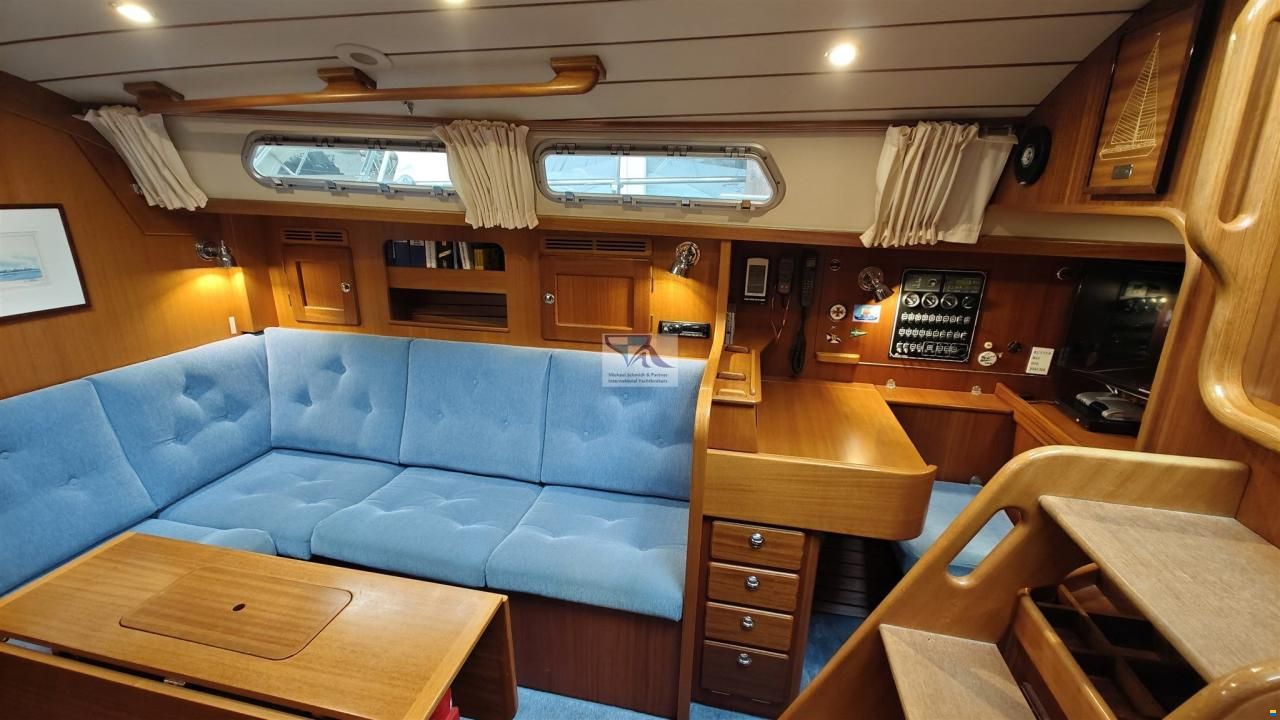 Hallberg-Rassy Hallberg Rassy 37