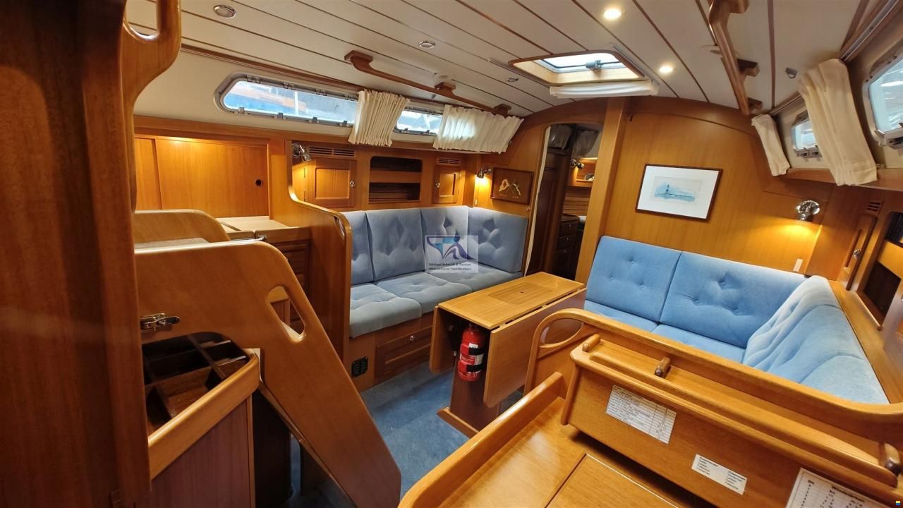 Hallberg-Rassy Hallberg Rassy 37