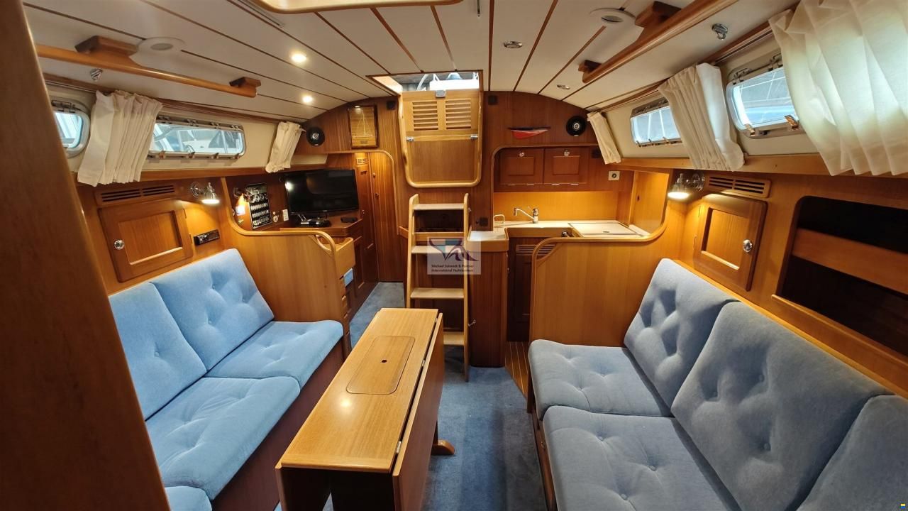 Hallberg-Rassy Hallberg Rassy 37