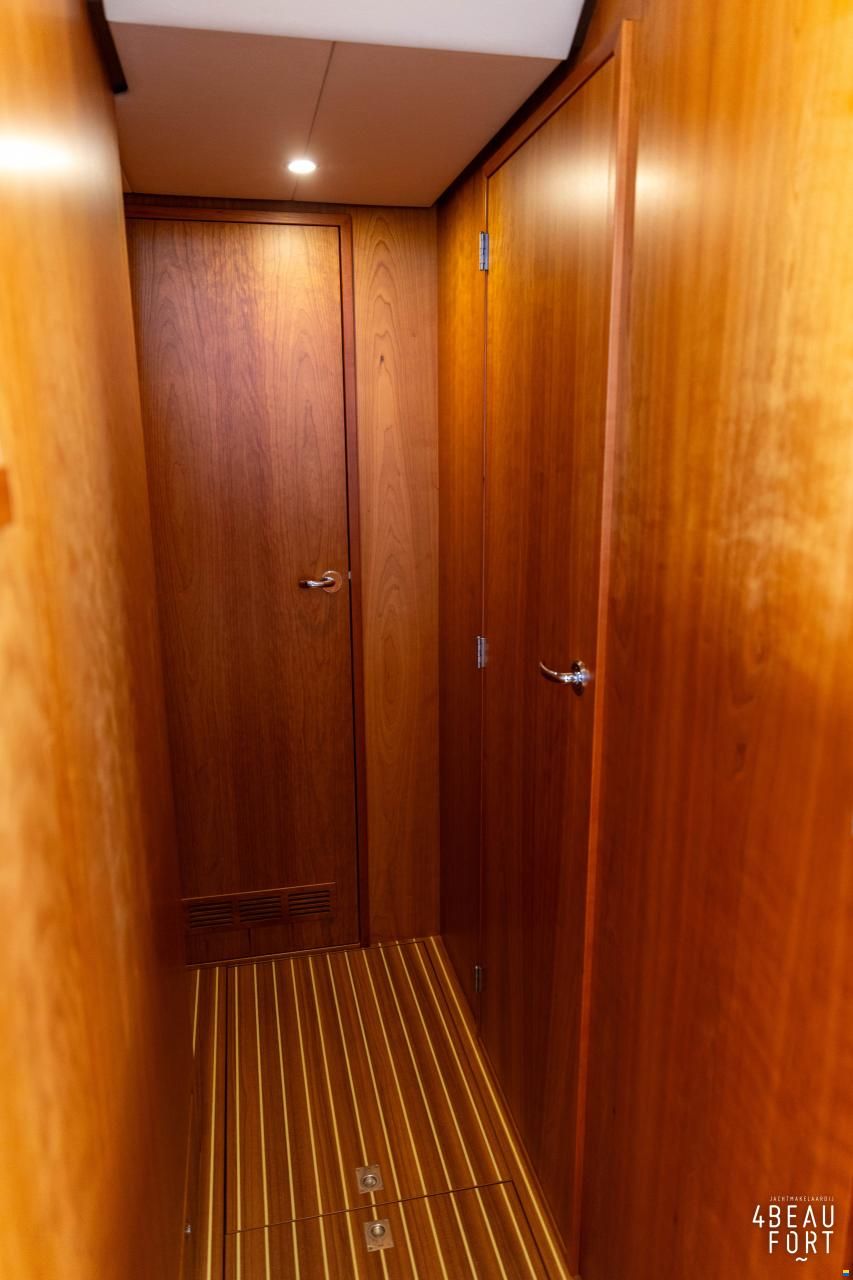 Linssen Grand Sturdy 470 Sedan Wheelhouse Longto
