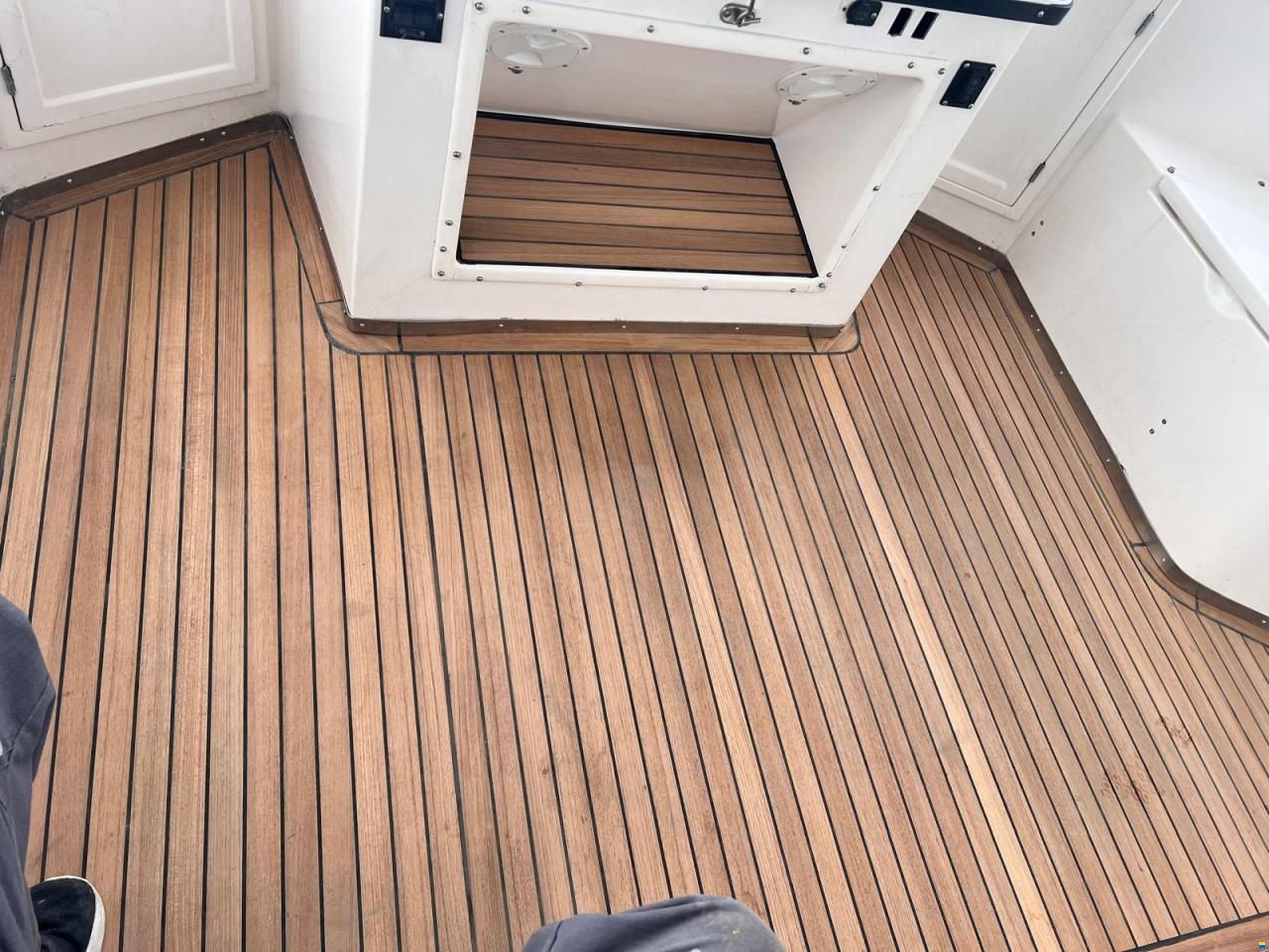President Yachts International 37