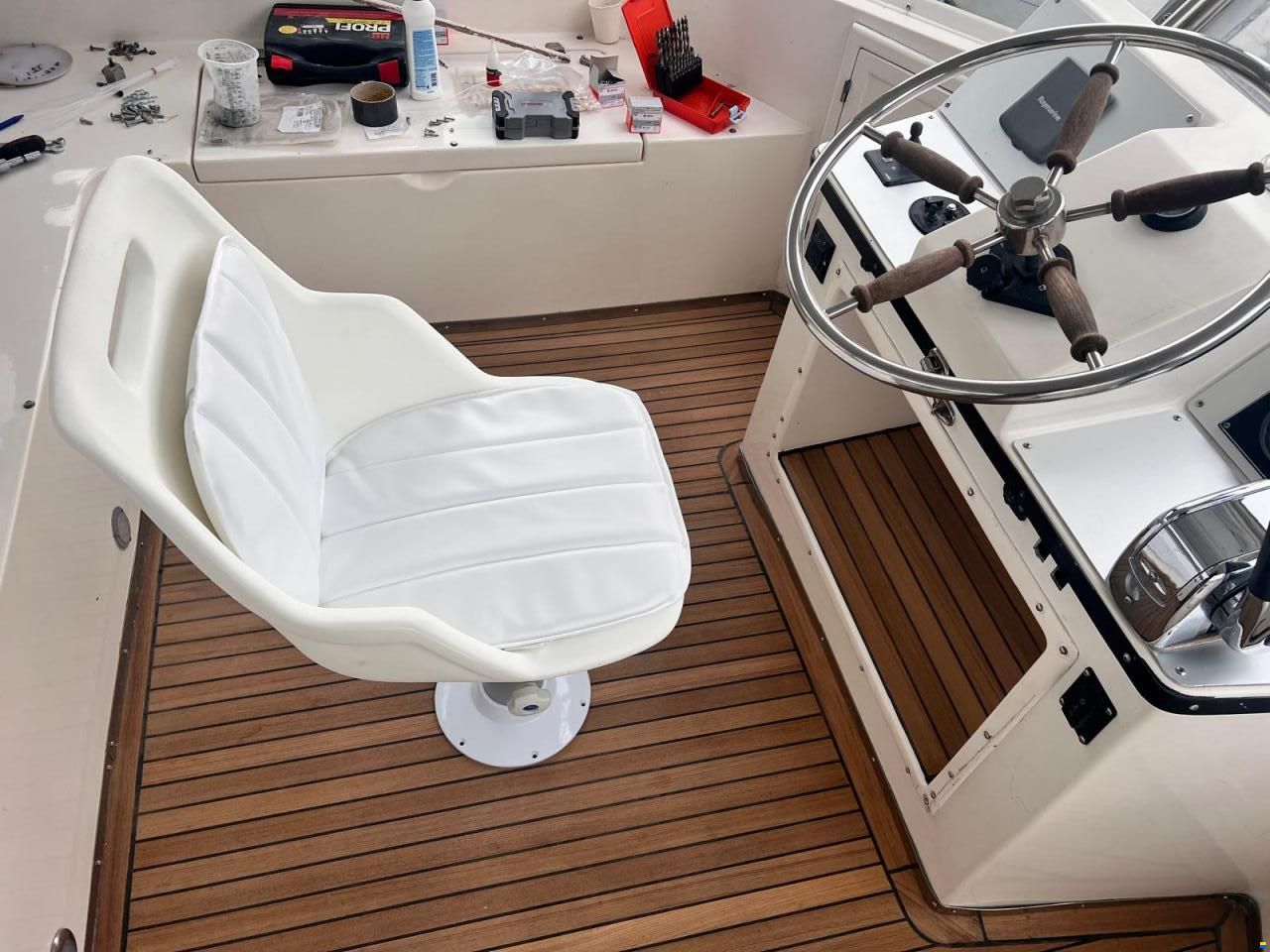 President Yachts International 37