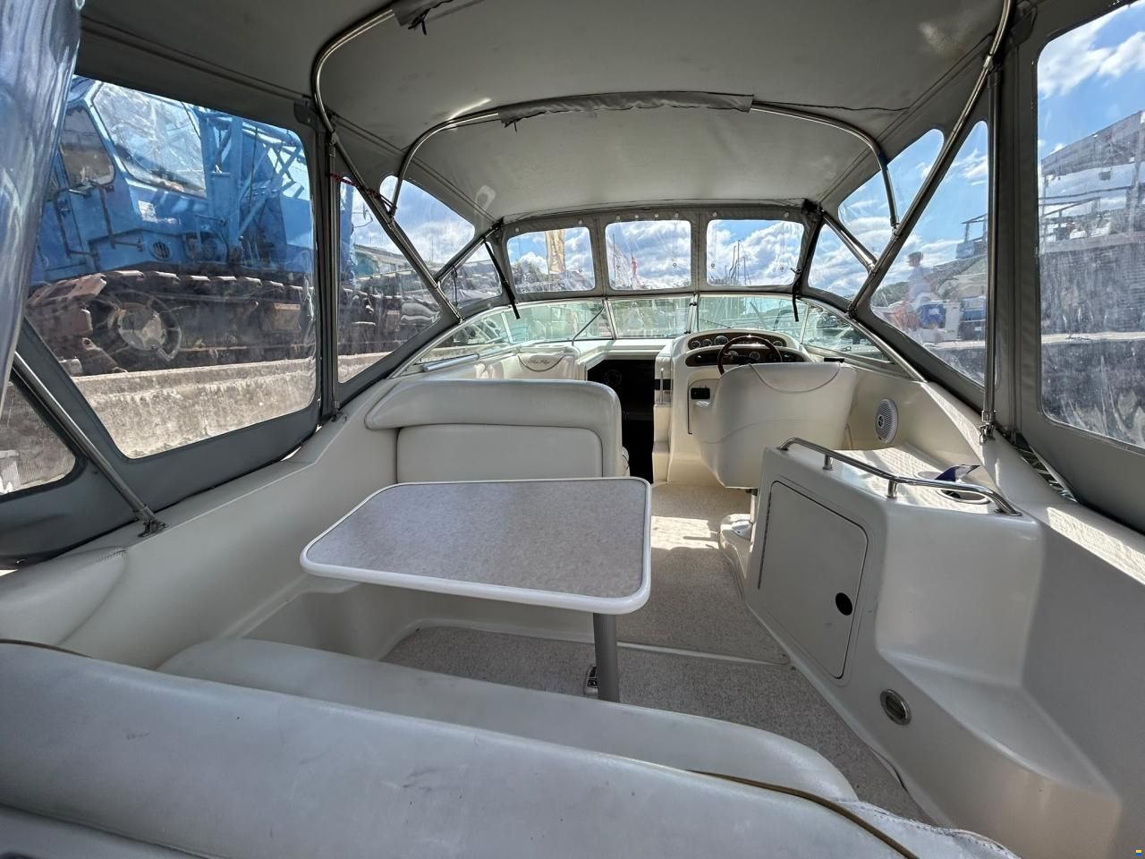 Sea Ray 240 DA