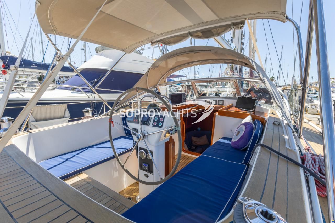 Hallberg-Rassy 43