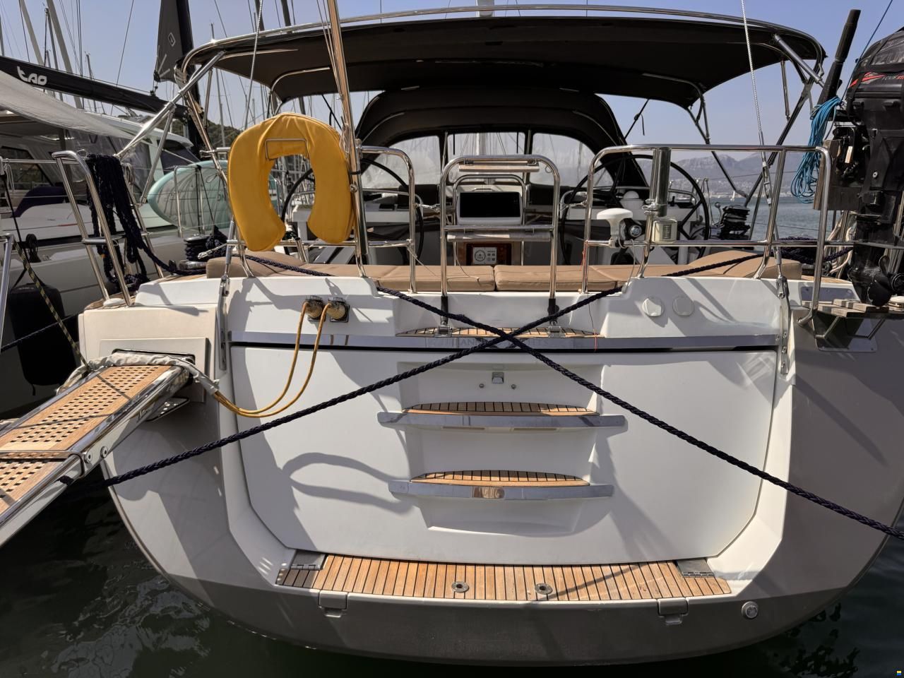 Jeanneau 57