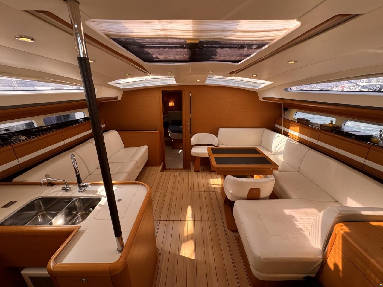 Jeanneau 57