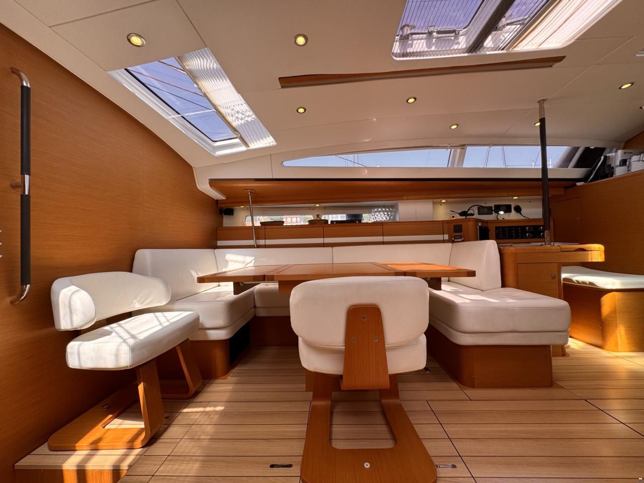 Jeanneau 57