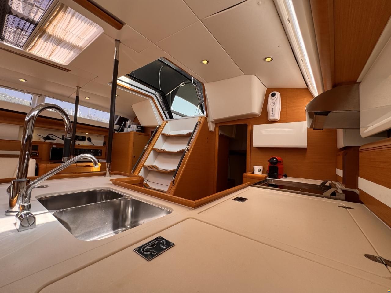 Jeanneau 57