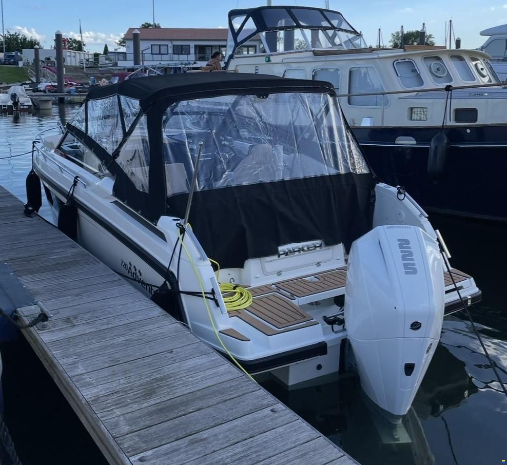 Parker Adventure 720