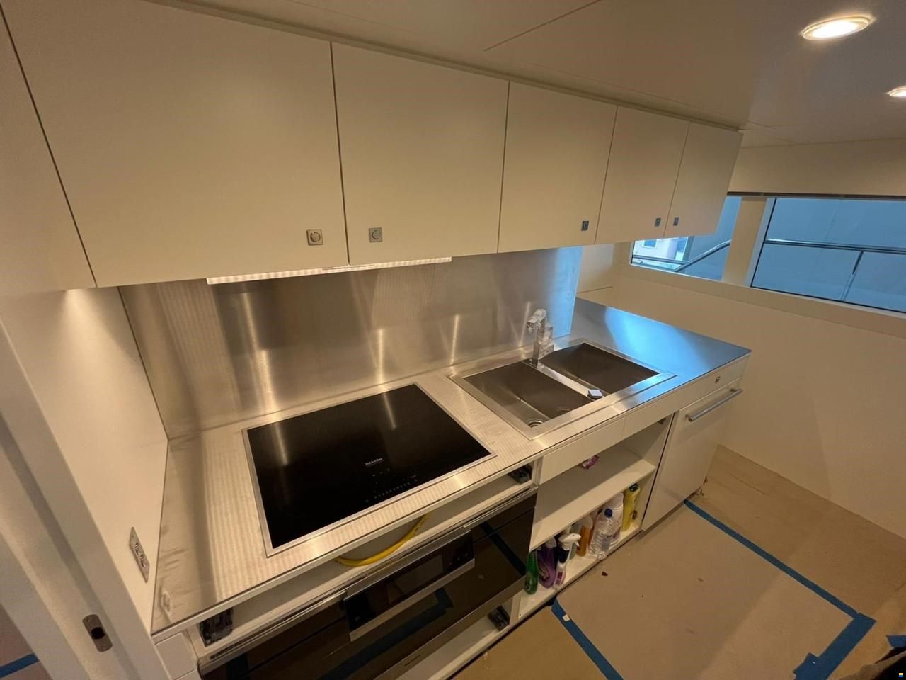 Van der Valk 85