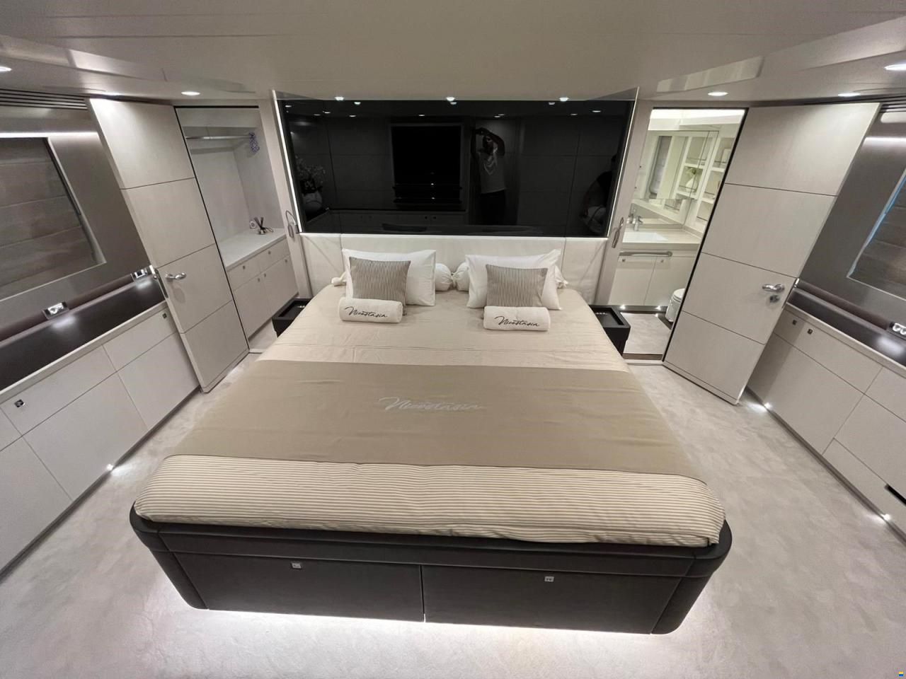 Van der Valk 85