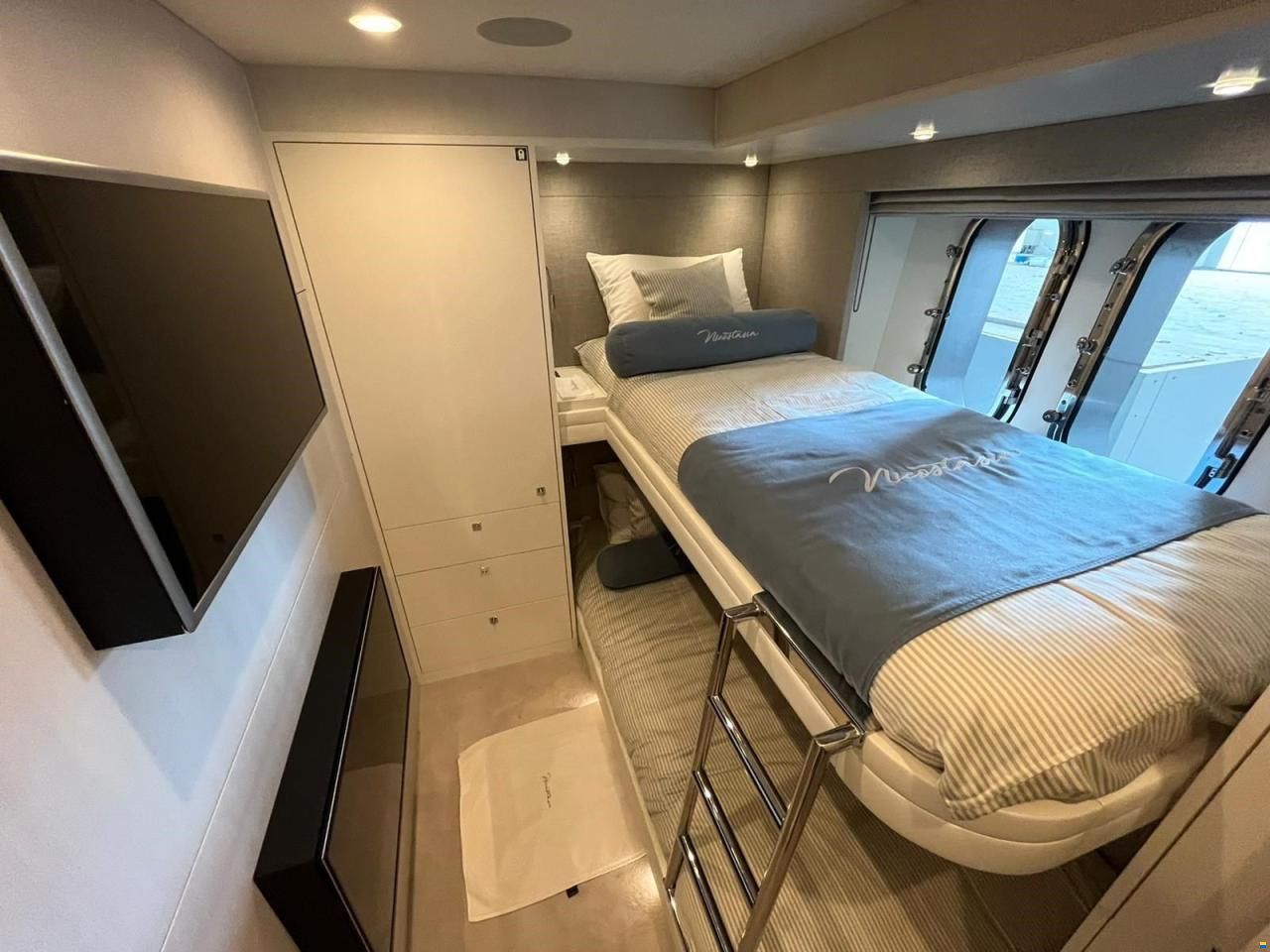 Van der Valk 85
