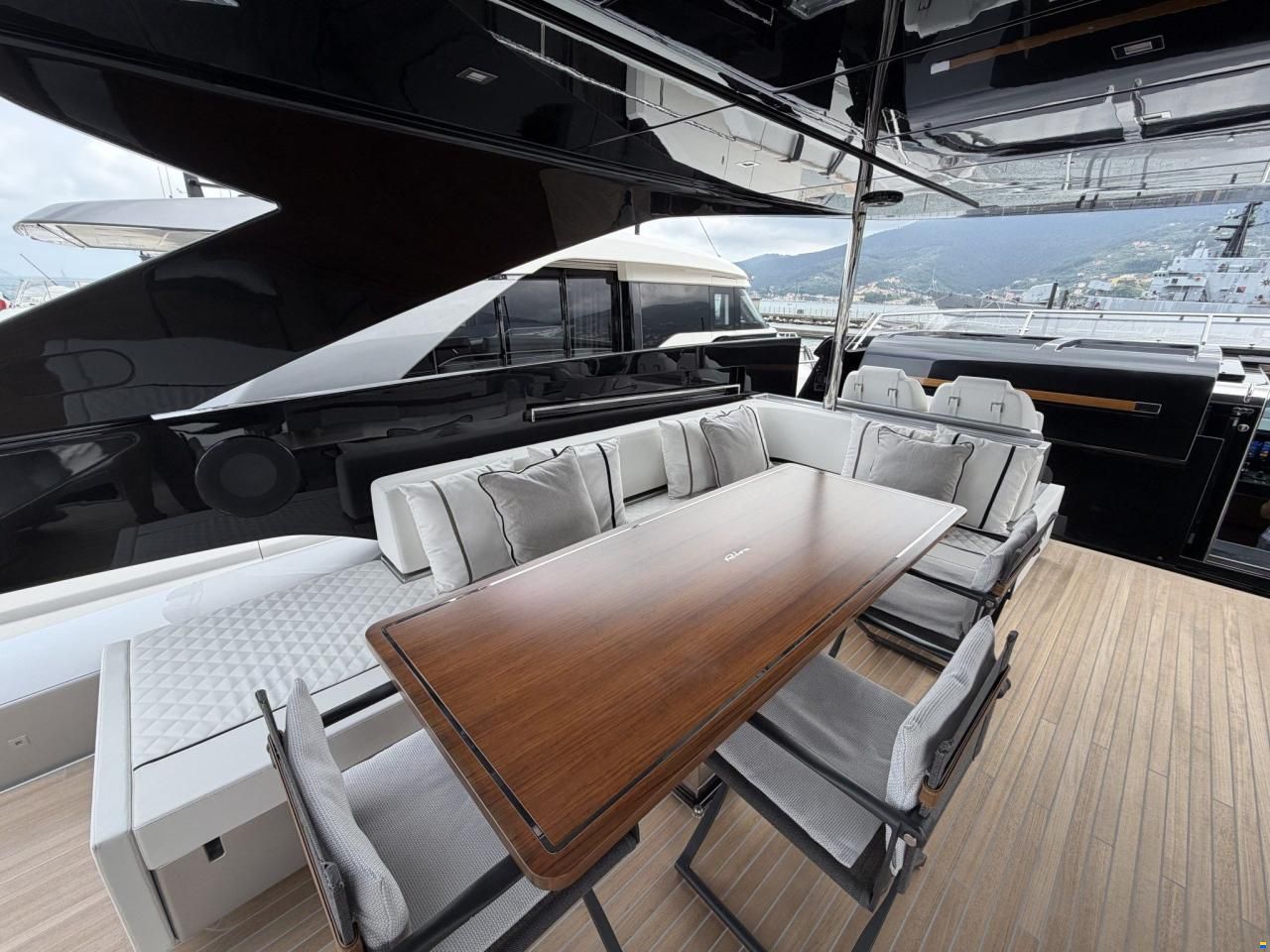 Riva 102 Corsaro Super