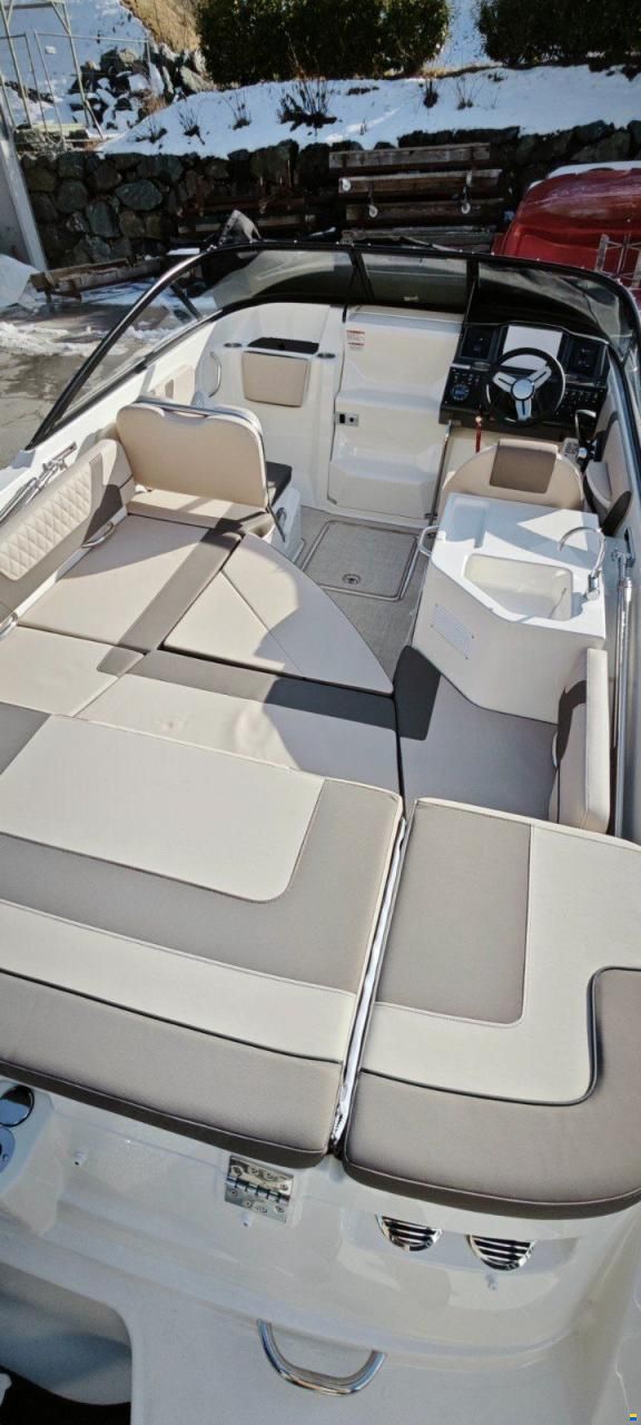 Bayliner VR6 CUDDY OUTBOARD