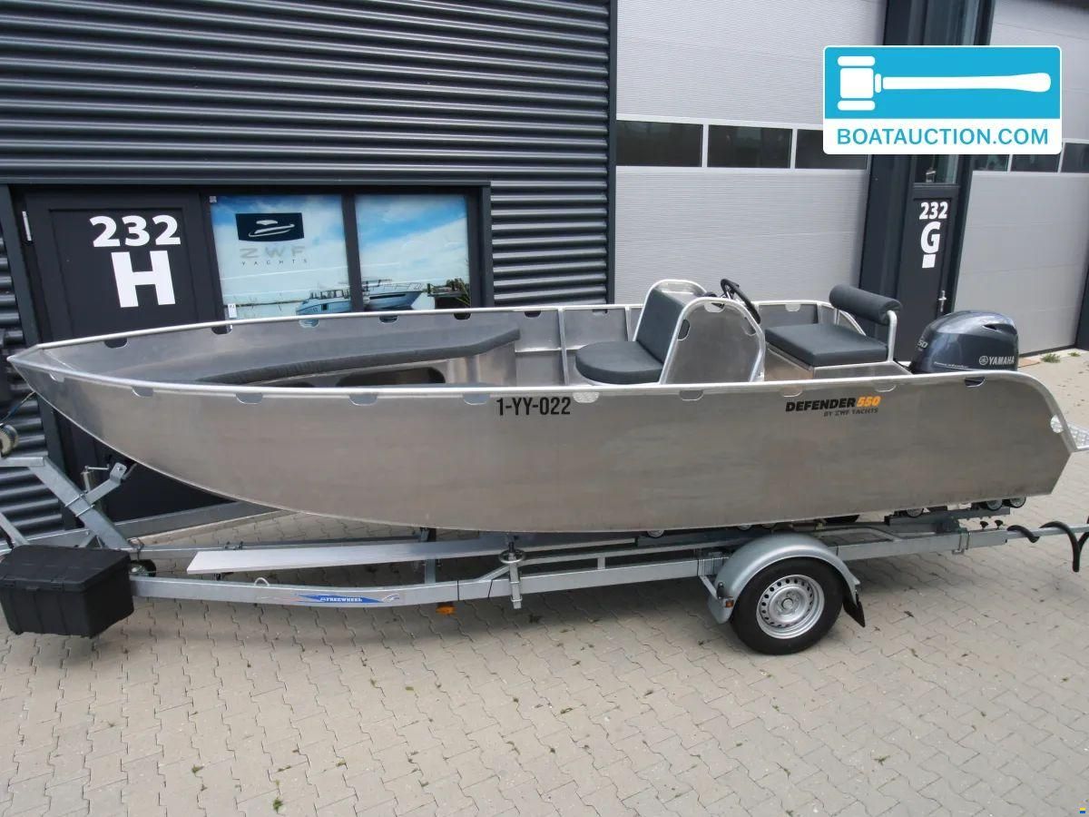 Defender 550