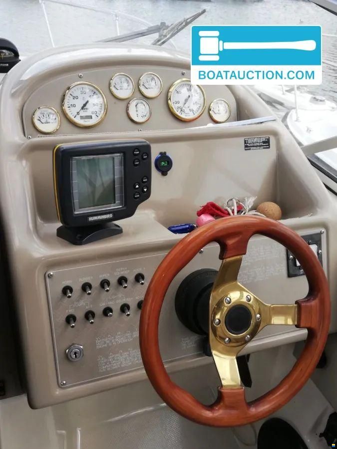 Bayliner 2355
