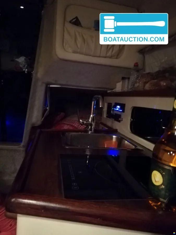 Bayliner 2355