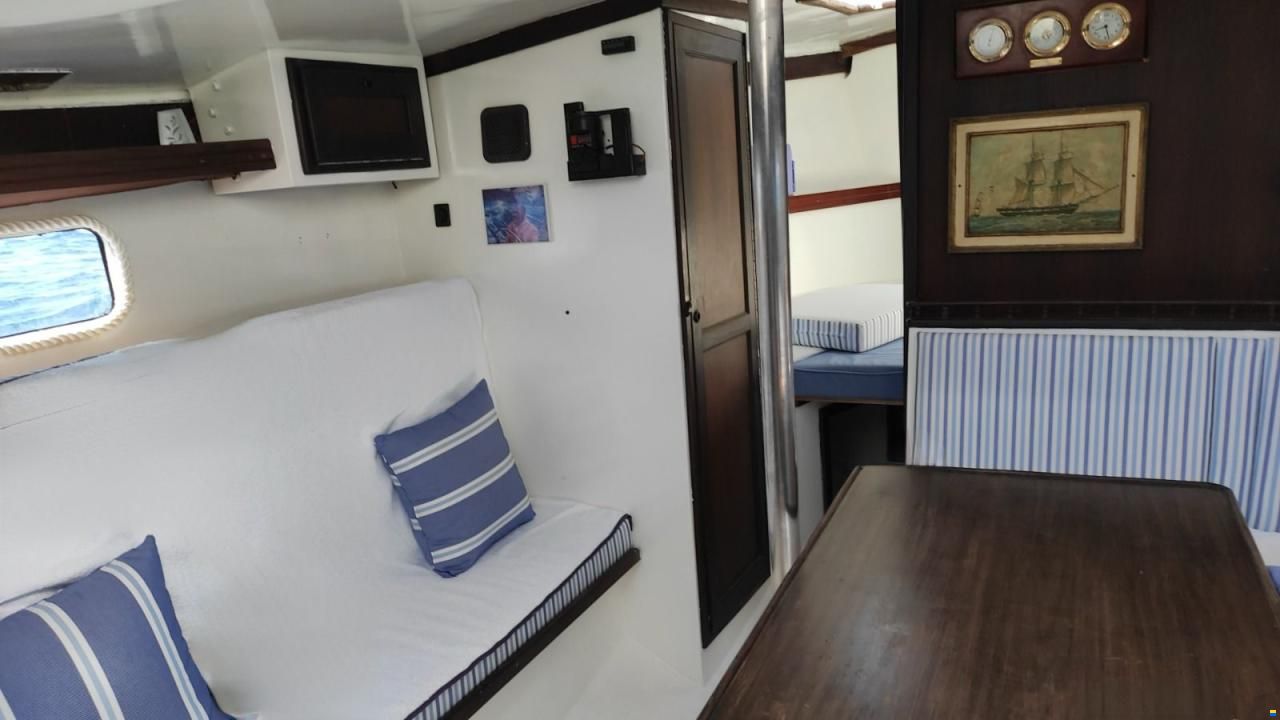 Playvisa Coronado 35