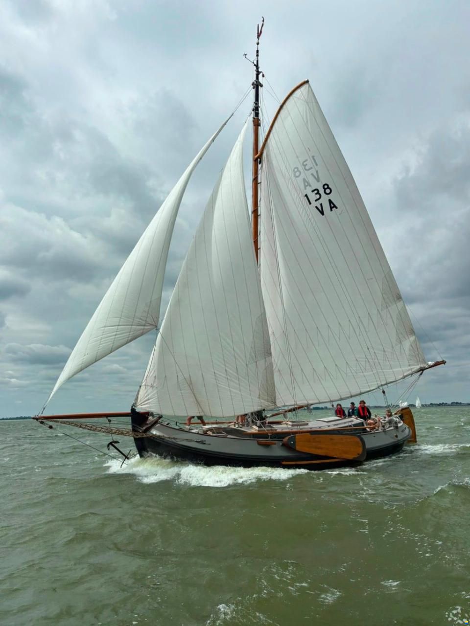 Lemsteraak Witte Eend - Roefuitvoering Hoek Design