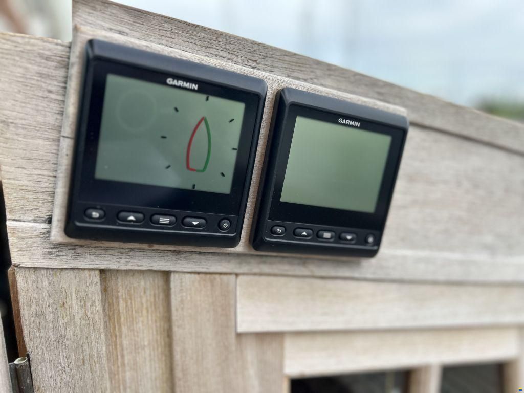 Lemsteraak Witte Eend - Roefuitvoering Hoek Design