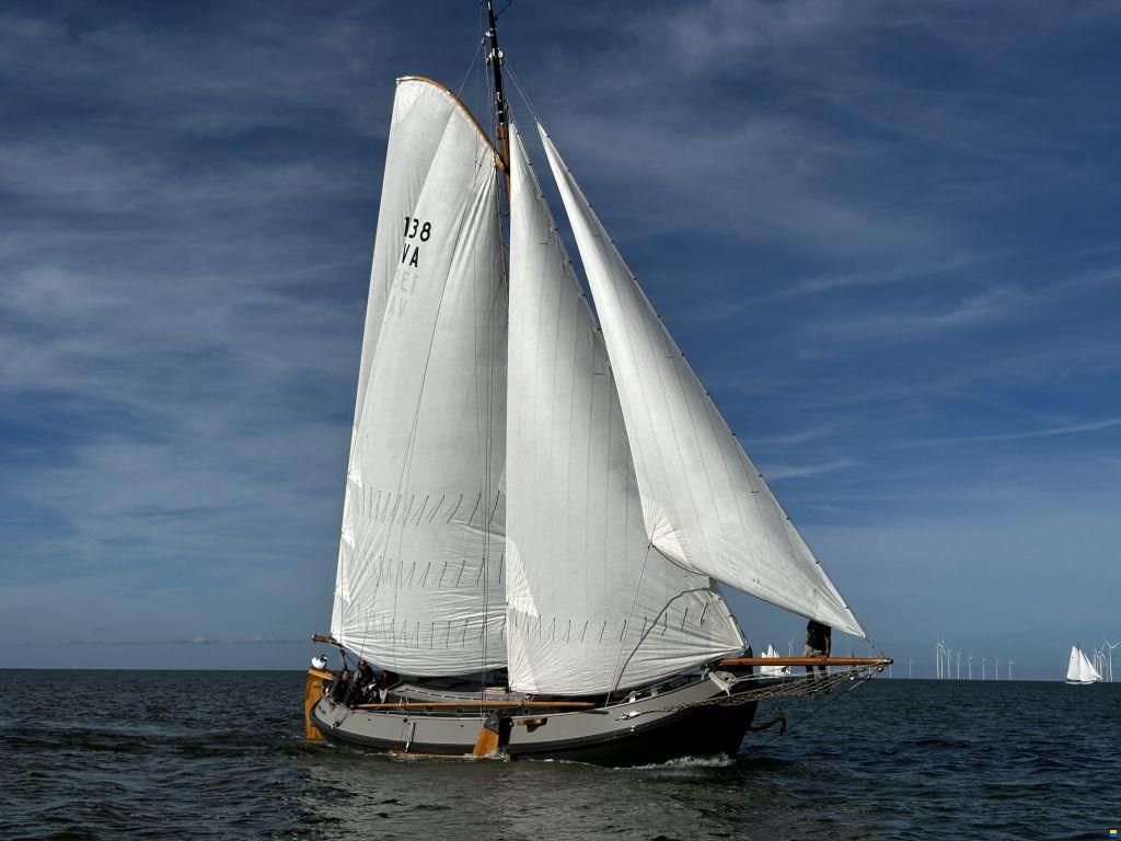 Lemsteraak Witte Eend - Roefuitvoering Hoek Design