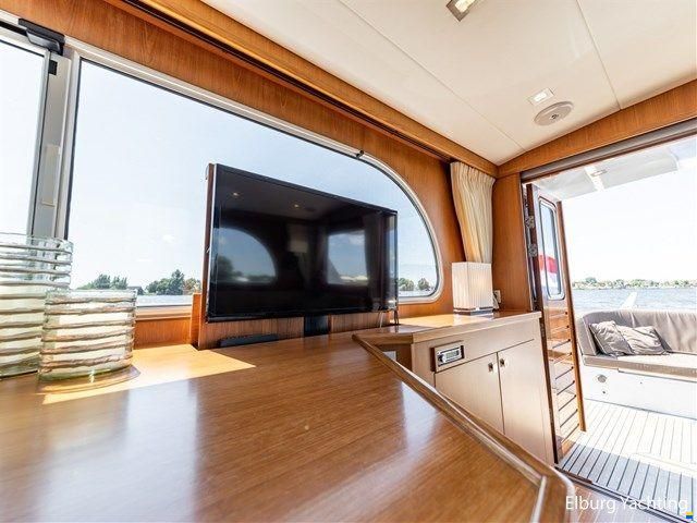 Pollard 50 Sedan