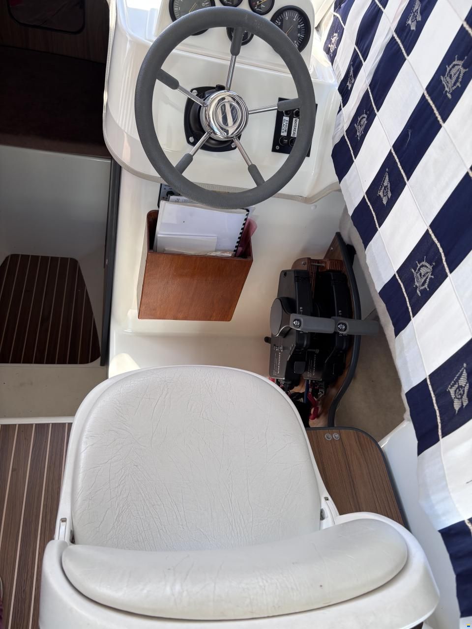 GUY MARINE Evada 740
