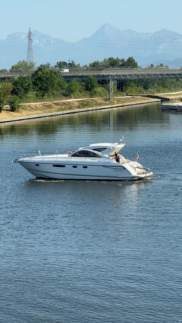 Fairline TARGA 44