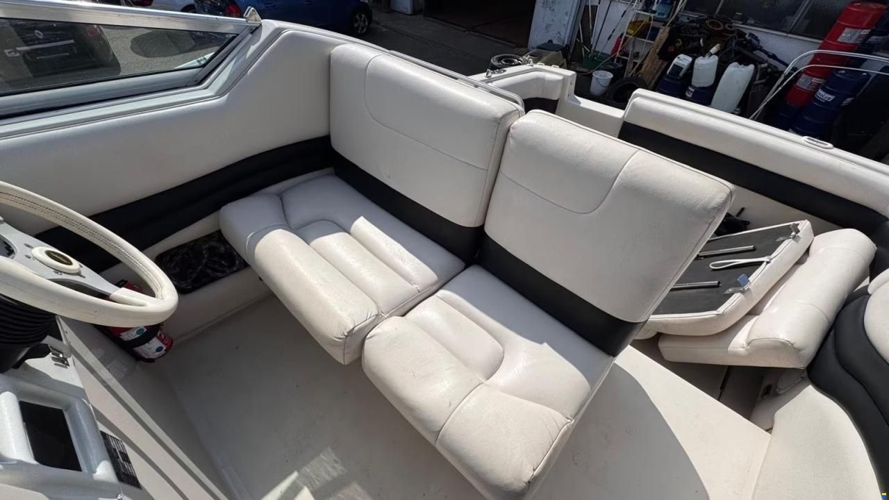 Crownline Crowliner 250cr