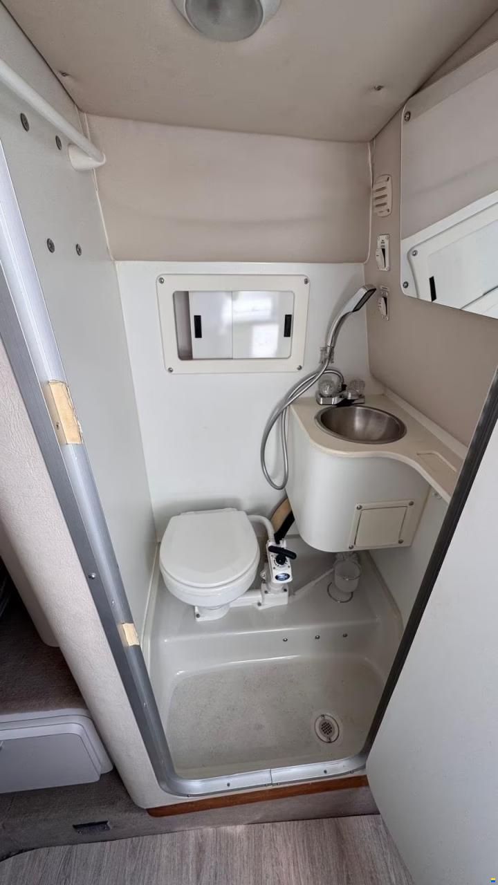 Crownline Crowliner 250cr