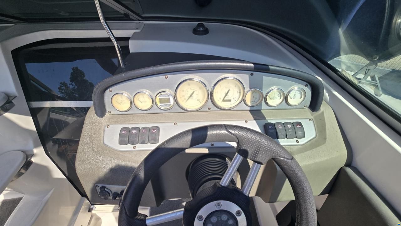 Regal 2250 cuddy