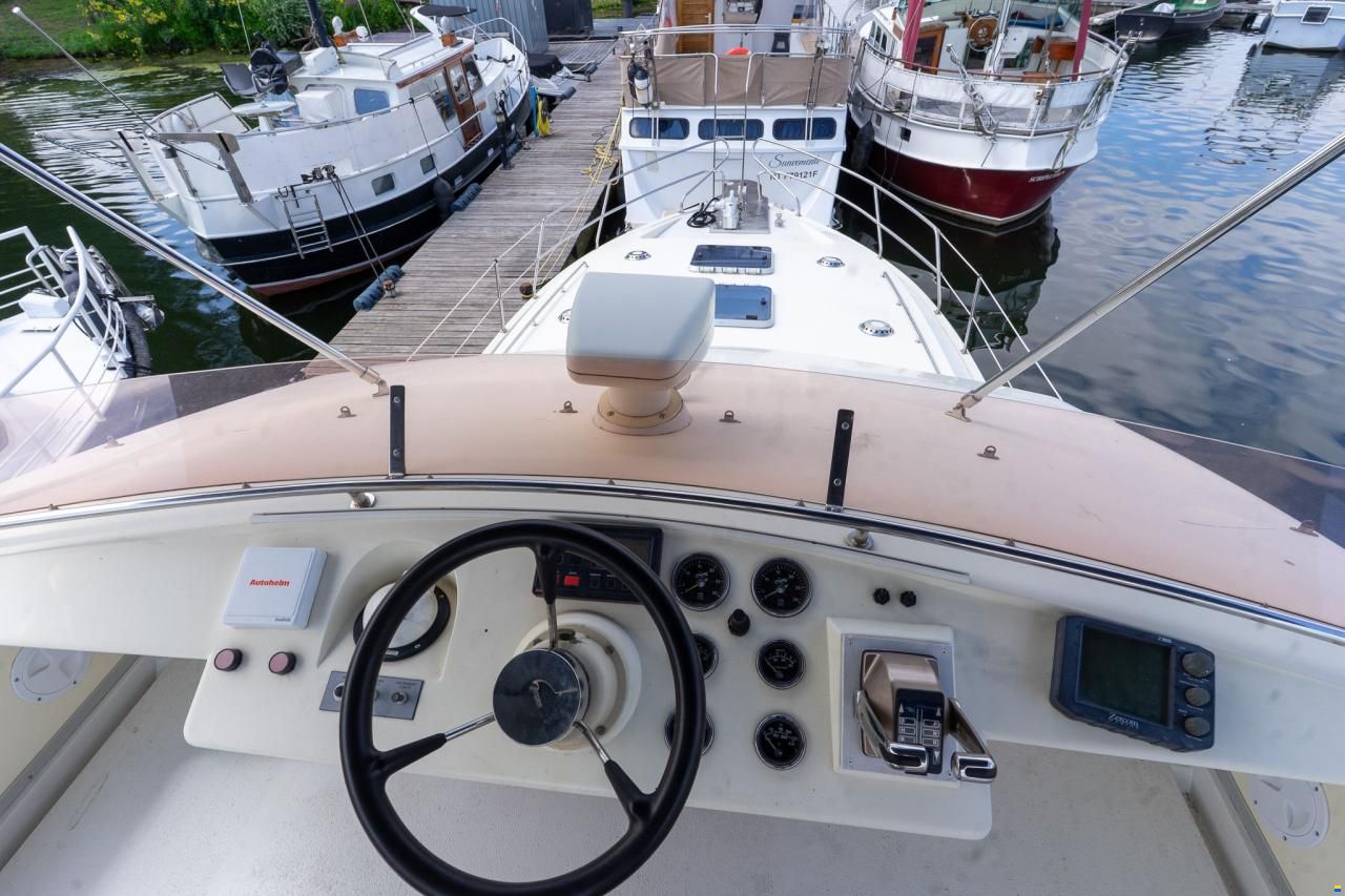 Princess 385