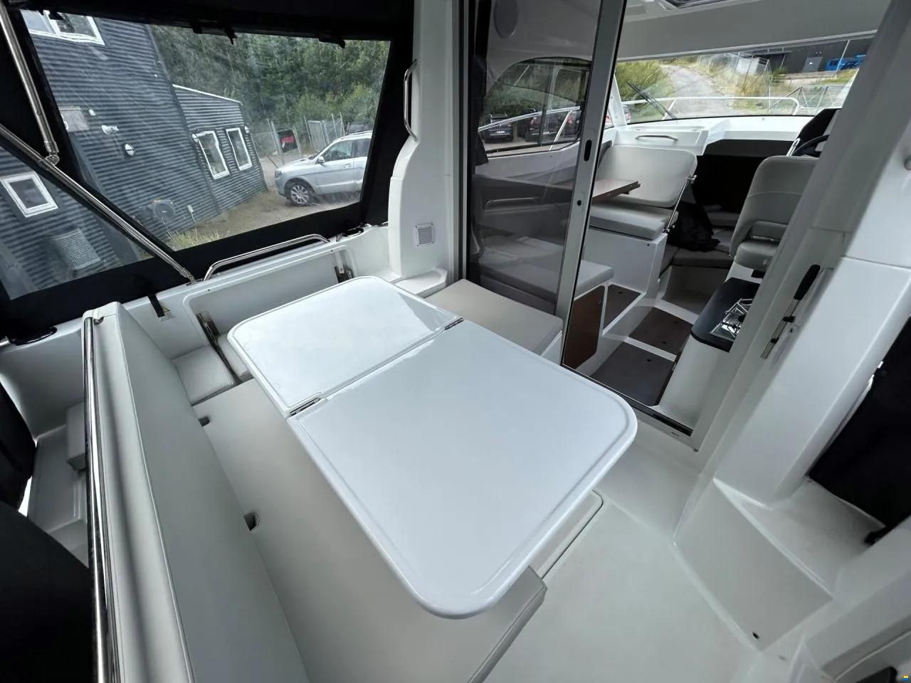 Beneteau Antares 7