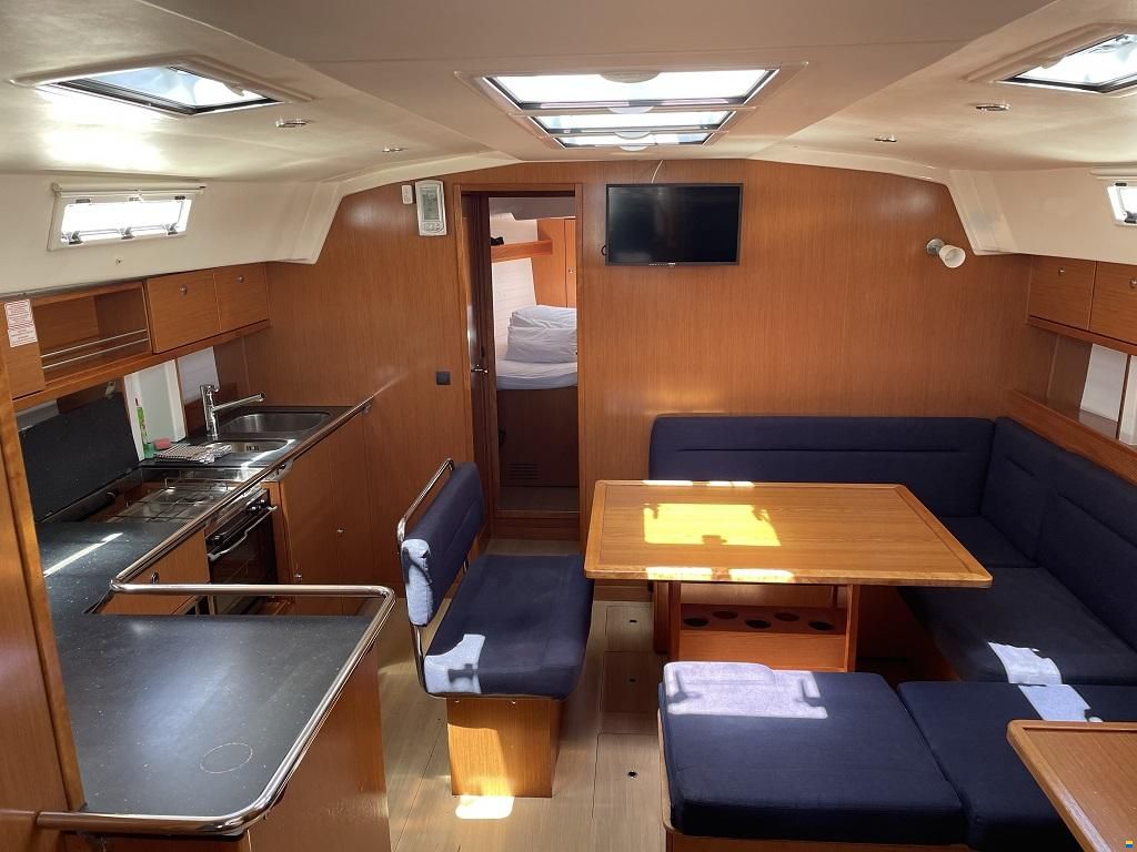 Bavaria CRUISER 45