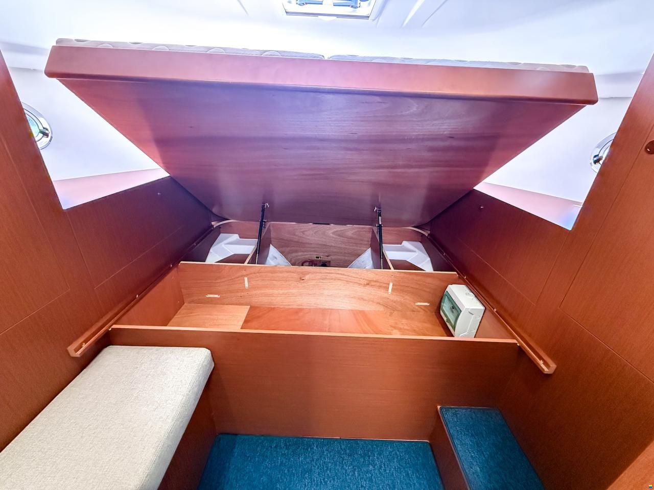 Beneteau Swift Trawler 34