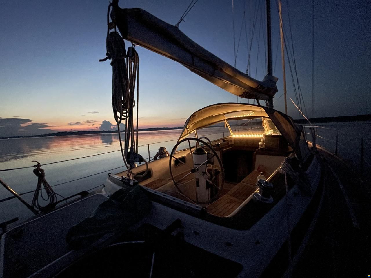Aphrodite 37