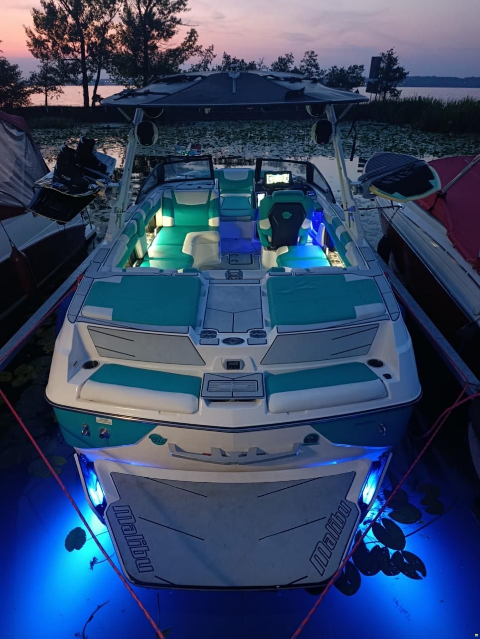 Malibu M220