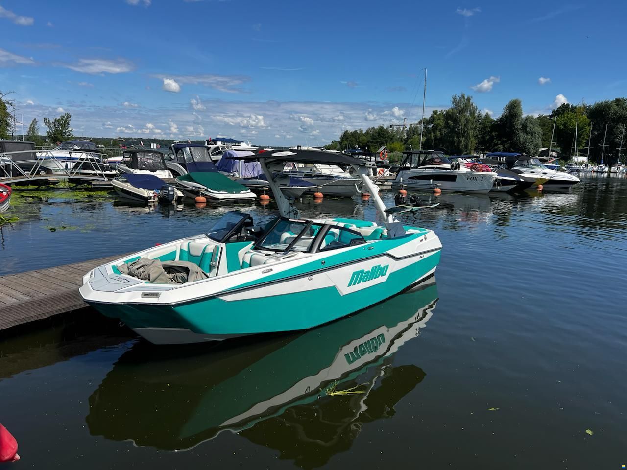 Malibu M220