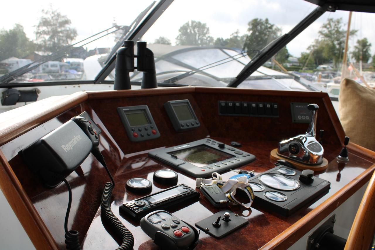 Valkkruiser Falcon 45 Challenger cabrio