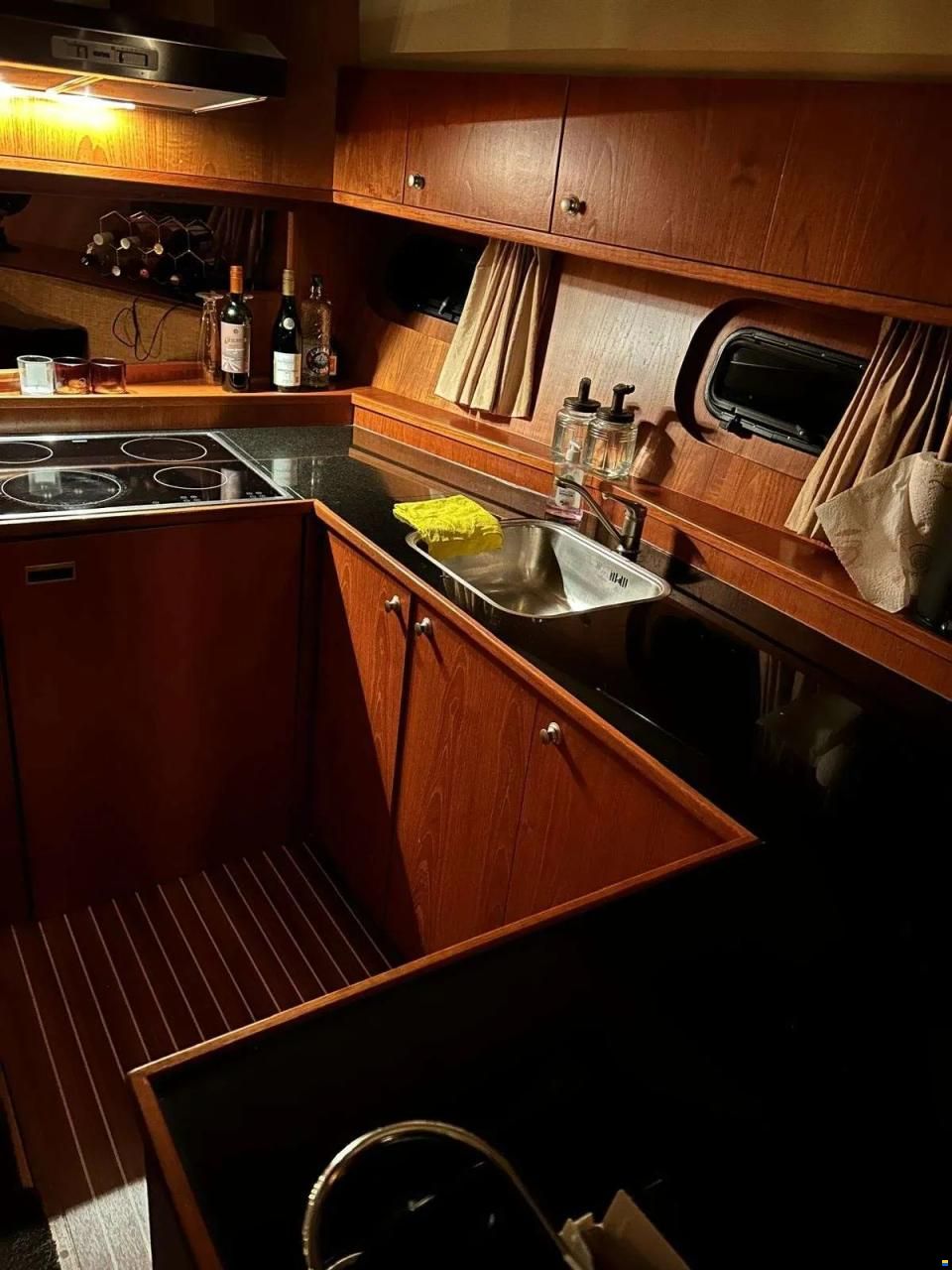 Valkkruiser Falcon 45 Challenger cabrio