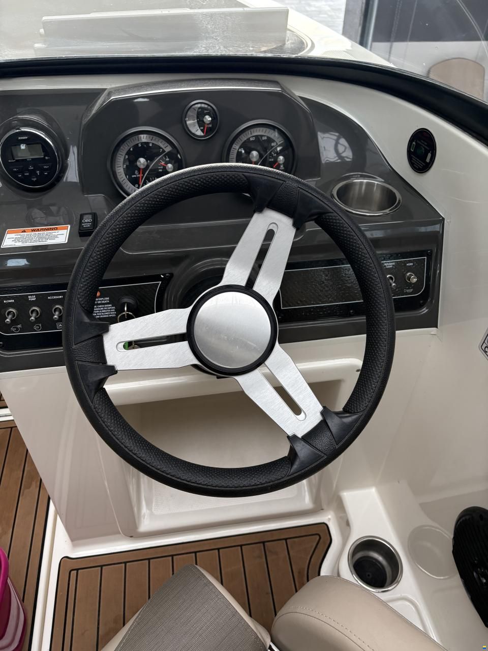 Bayliner VR4